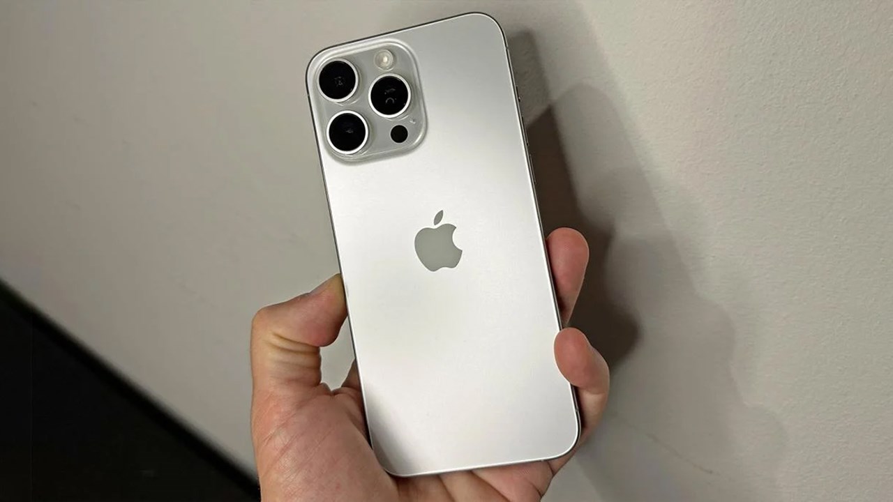 Các phiên bản iPhone 15 Pro Max đang giảm giá cực êm tại TGDĐ, trả góp 0%