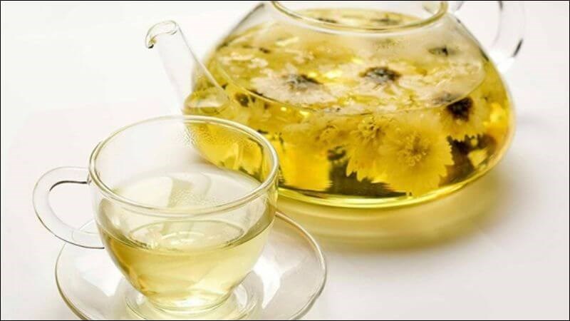 Trà hoa cúc không chỉ ngon miệng mà còn giúp thanh lọc gan