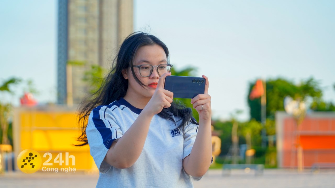 Galaxy A35 5G và Galaxy A55 5G giúp bạn Galaxy A35 5G và Galaxy A55 5G giúp bạn