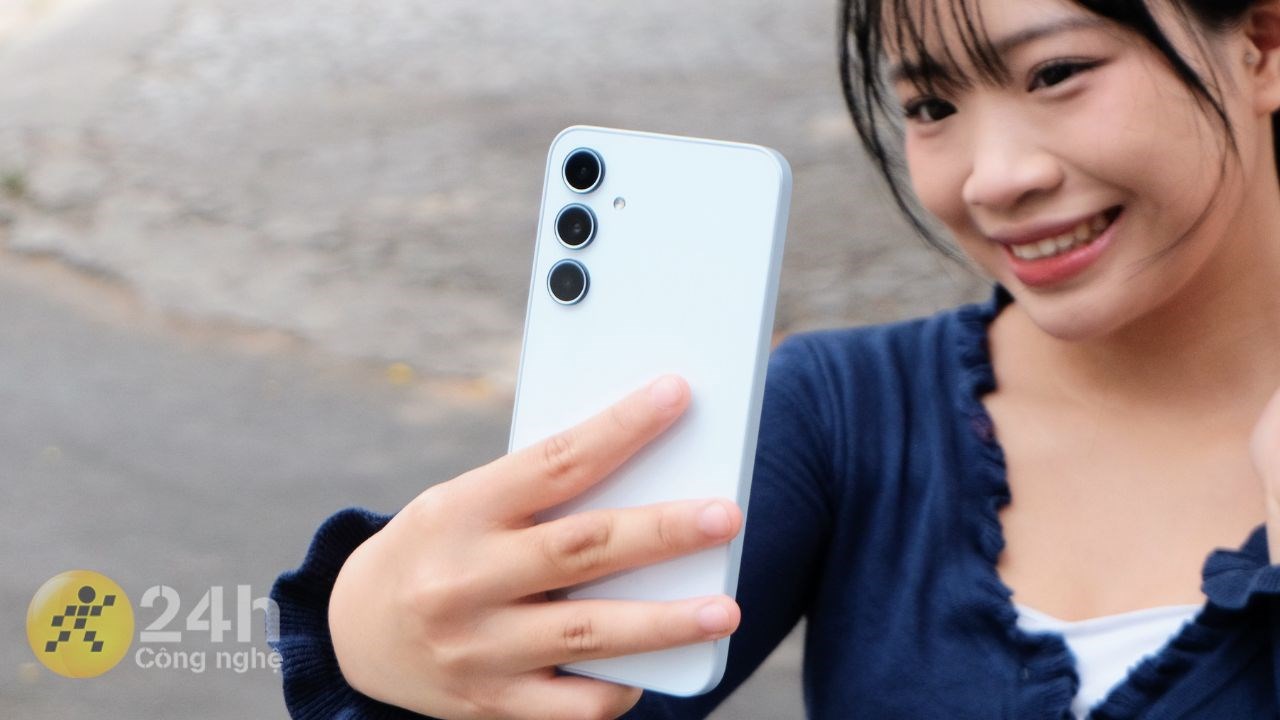 Galaxy A35 5G ra mắt với nhiều điểm nâng cấp và cải tiến Galaxy A35 5G ra mắt với nhiều điểm nâng cấp và cải tiến