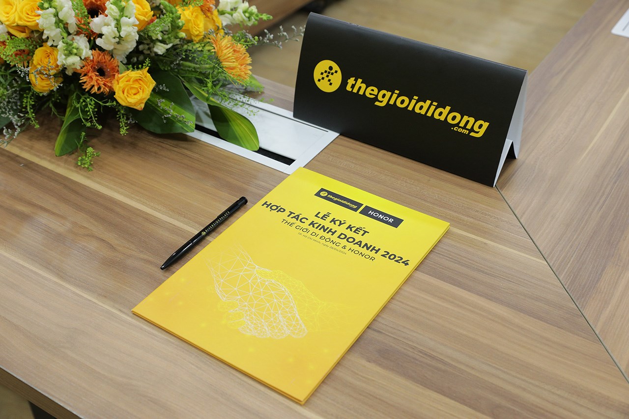 Lễ ký kết hợp tác chiến lược kinh doanh giữa Thế Giới Di Động và Honor