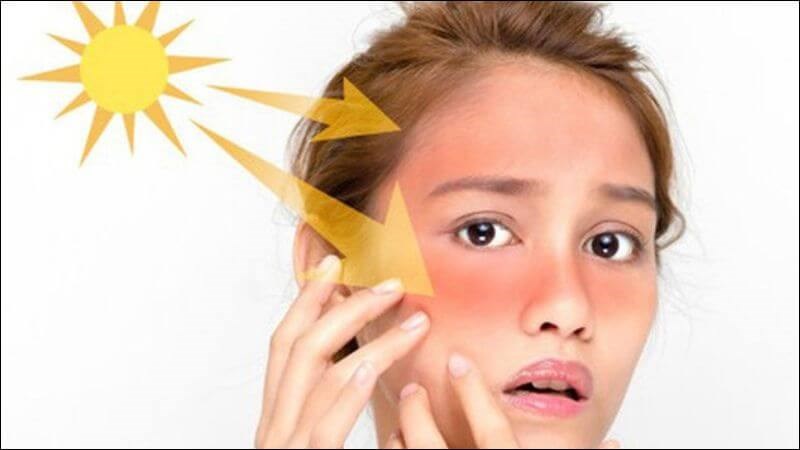  Bộ Y Tế khuyên hãy tránh ra ngoài từ 10 giờ sáng đến 4 giờ chiều vì đây là thời điểm nhiệt độ cao nhất