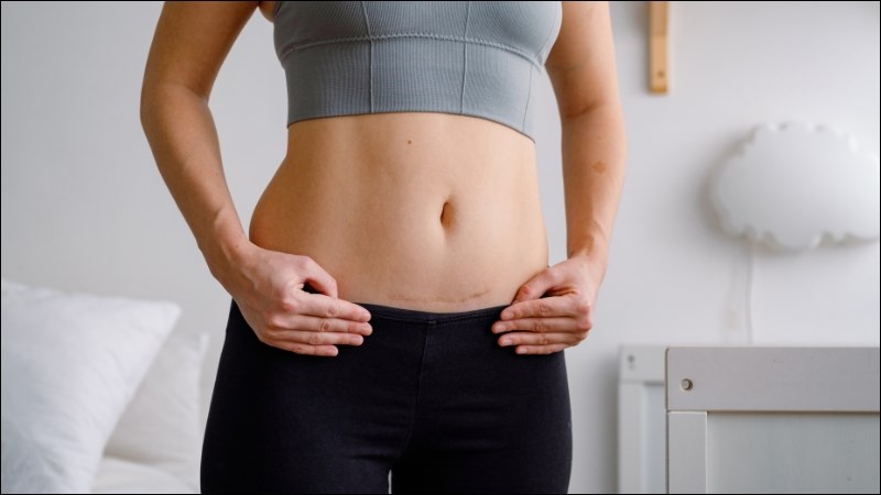 Đi bộ mỗi ngày sẽ giúp sản phụ giảm nguy cơ xuất hiện cục máu đông và táo bón