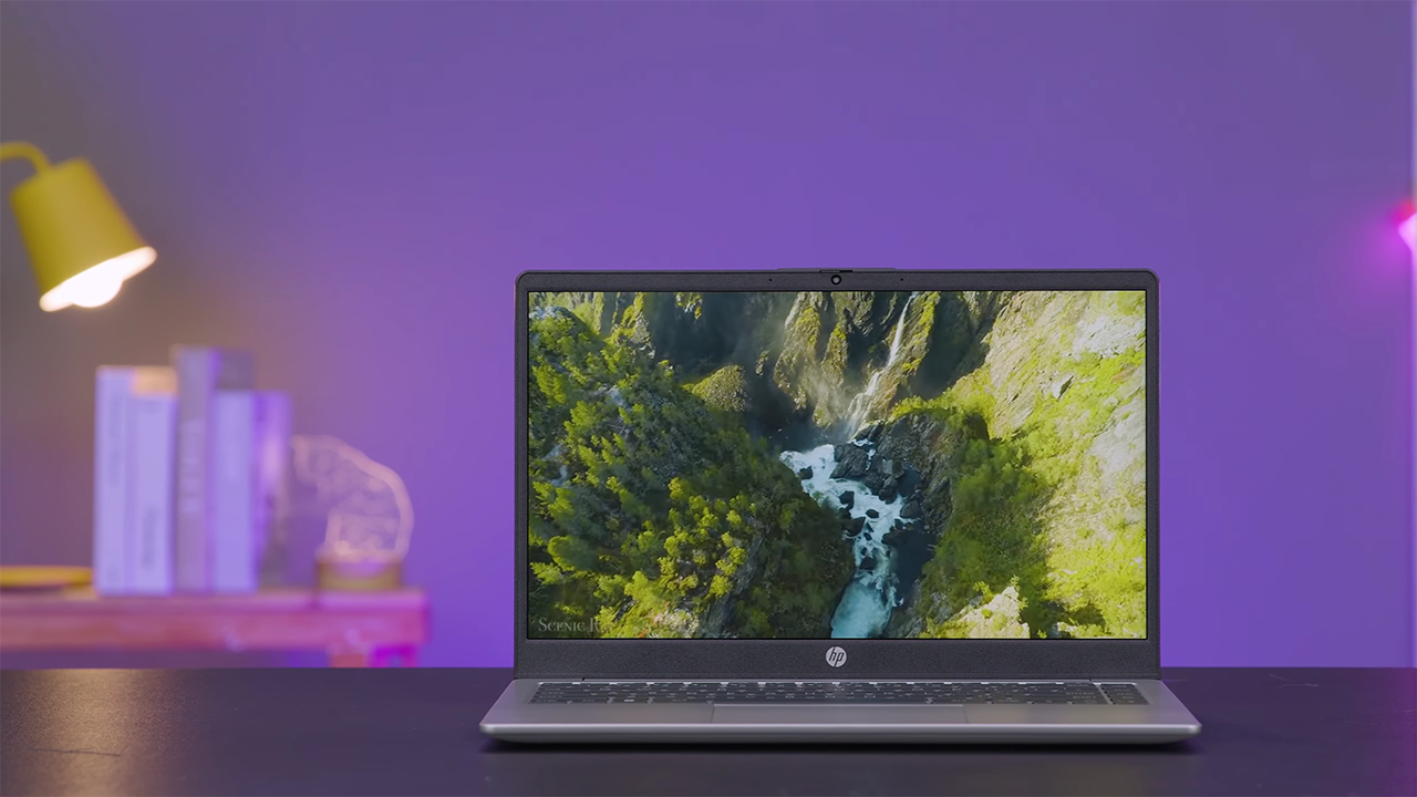 Màn hình HP 245 G10 có chất lượng hiển thị hình ảnh rõ ràng.