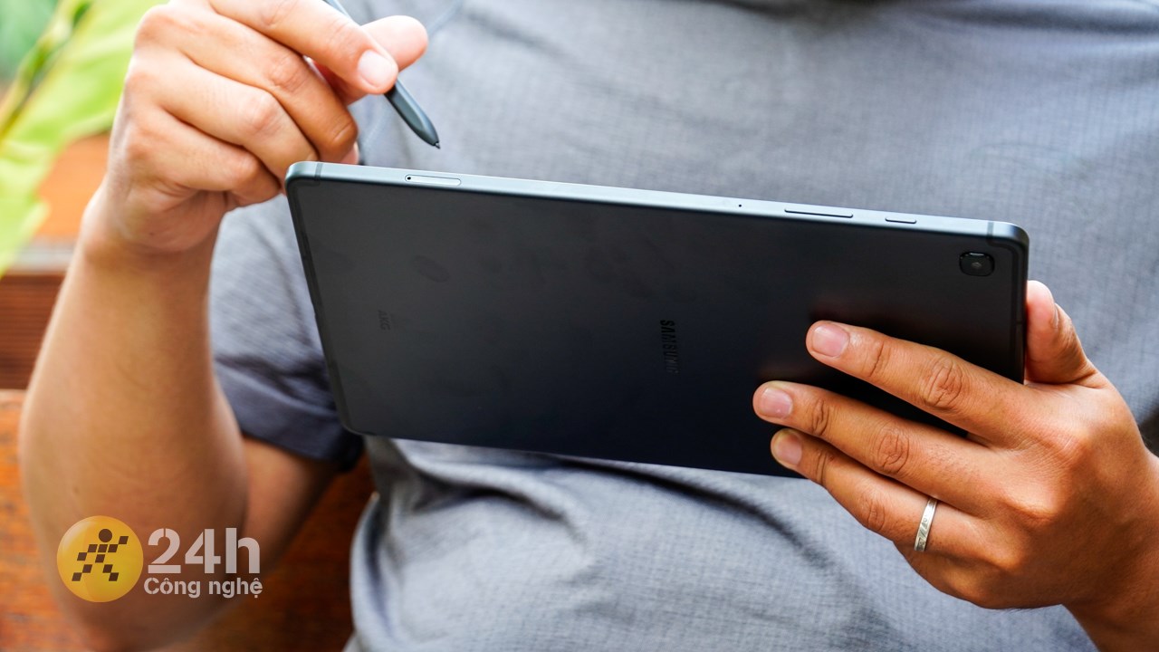 Kỳ nghỉ hè sắp tới sẽ thêm vui cùng trợ thủ đắc lực Galaxy Tab S6 Lite