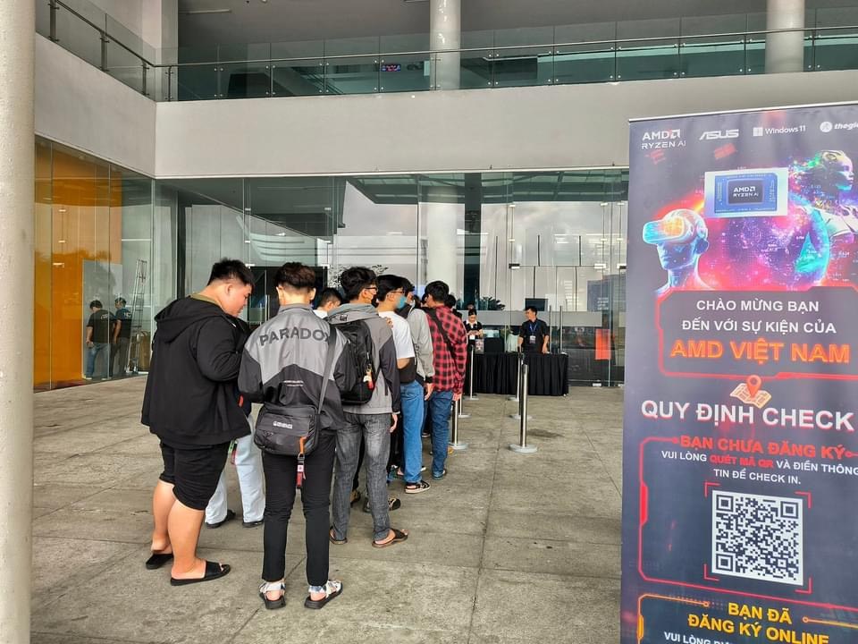 Duy nhất 18/05: Vệ sinh laptop miễn phí, quay số may mắn nhận quà khủng, tham gia ngay chuỗi hoạt động AMD Ryzen AI hấp dẫn