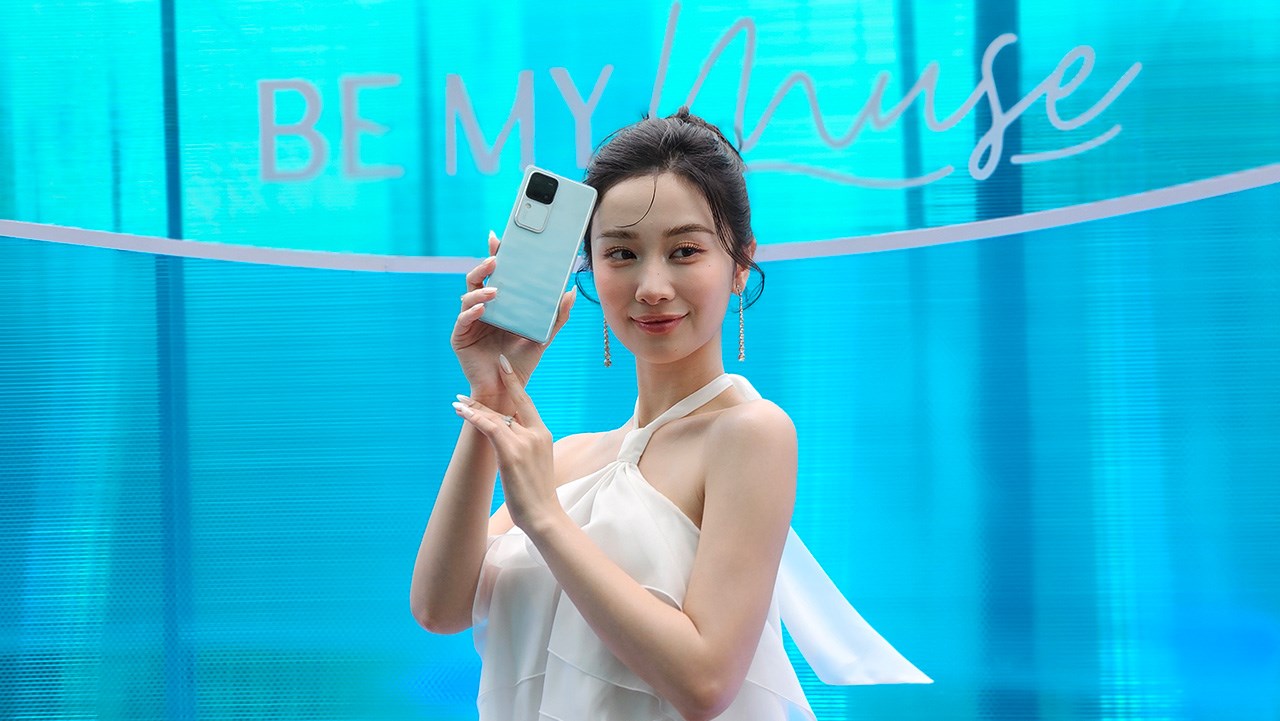 Vivo V30 có độ mỏng và nhẹ ấn tượng Vivo V30 có độ mỏng và nhẹ ấn tượng