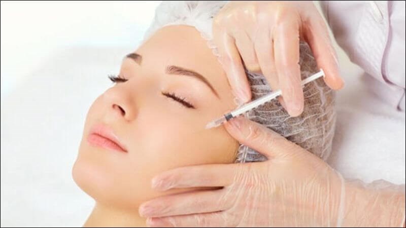 Tiêm HA để phục hồi thể tích bị mất do tuổi tác hoặc bệnh tật, tạo đường nét khuôn mặt và duy trì vẻ ngoài trẻ trung Tiêm HA để phục hồi thể tích bị mất do tuổi tác hoặc bệnh tật, tạo đường nét khuôn mặt và duy trì vẻ ngoài trẻ trung