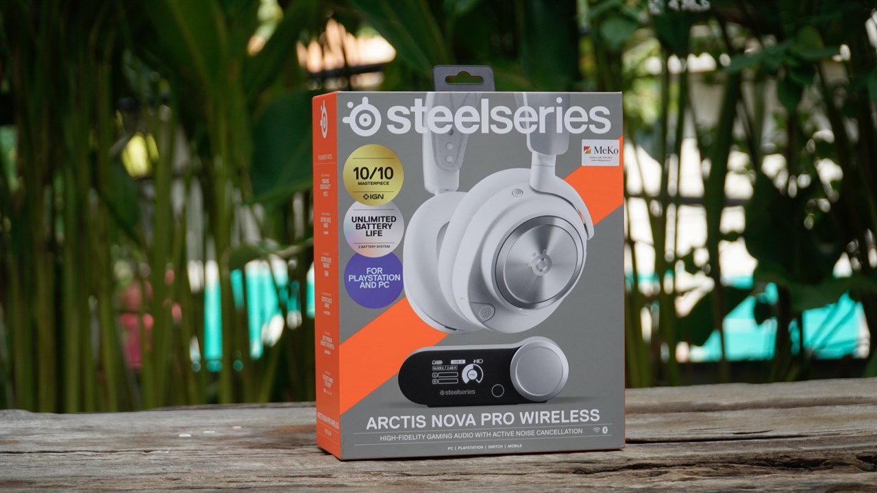 Hộp đựng SteelSeries ARCTIS NOVA Pro Wireless được thiết kế rất bắt mắt.
