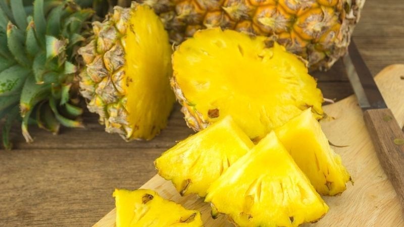 Vitamin và khoáng chất trong dứa giúp vết xăm nhanh chóng phục hồi