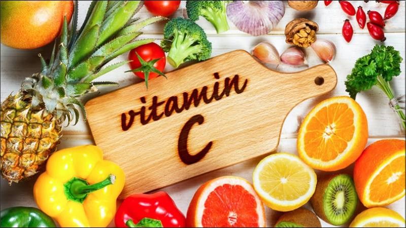 Tiêu thụ trái cây giàu vitamin C giúp vết thương nhanh lành và hạn chế viêm nhiễm