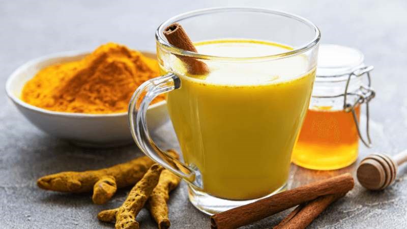 Nghệ có đặc tính kháng viêm, hỗ trợ làm lành các vết thương hở nhanh chóng sau nặn mụn