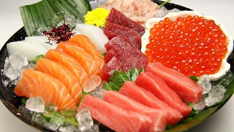 Phụ nữ mang thai cần tránh các loại thịt, cá sống trong 3 tháng giữa thai kỳ