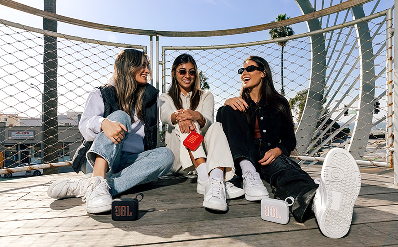 Dáng vẻ thêm gọn - âm thanh thêm trọn: JBL Go 4 chỉ 1.09 triệu cho thời lượng sử dụng đến 7 giờ, ghép nối đa loa không giới hạn Dáng vẻ thêm gọn - âm thanh thêm trọn: JBL Go 4 chỉ 1.09 triệu cho thời lượng sử dụng đến 7 giờ, ghép nối đa loa không giới hạn