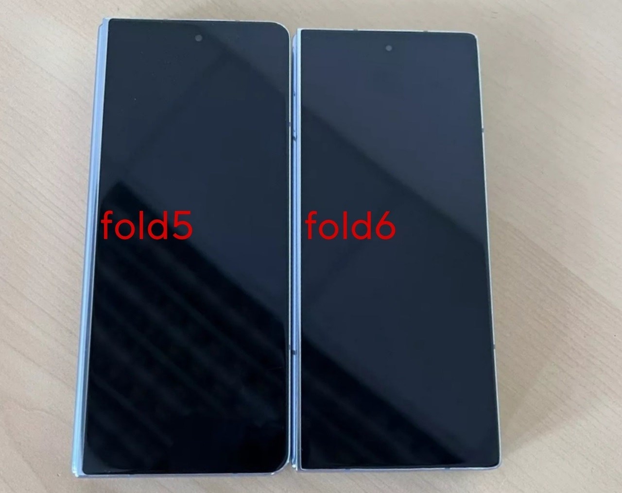 Nếp gấp giữa màn hình trên Galaxy Z Fold6 đã biến mất hoàn toàn