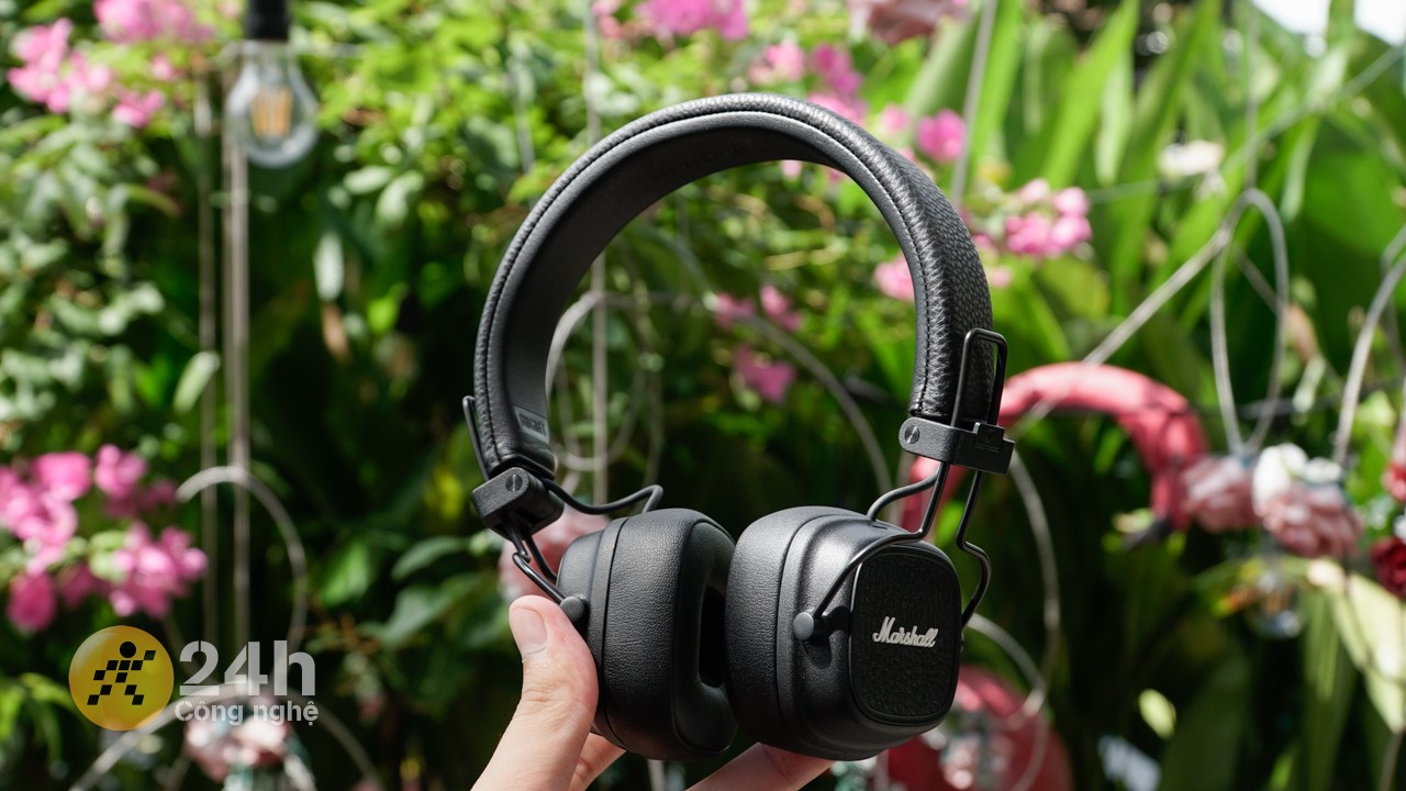 Marshall Major IV là sự giao thoa giữa nét cổ điển và hiện đại. Marshall Major IV là sự giao thoa giữa nét cổ điển và hiện đại.