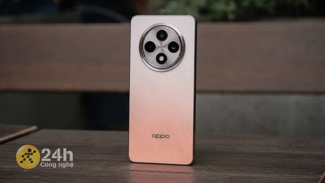 OPPO Reno12 F được thiết kế theo kiểu dáng vuông vức.