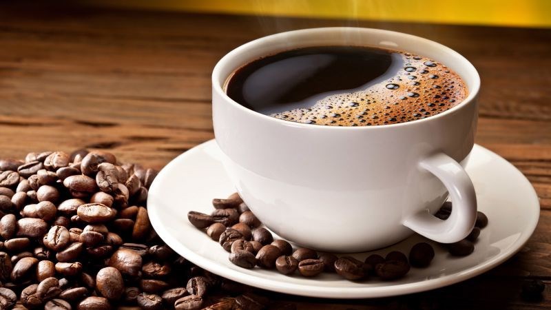 Caffeine có thể giúp cảm thấy tỉnh táo sau khi uống rượu