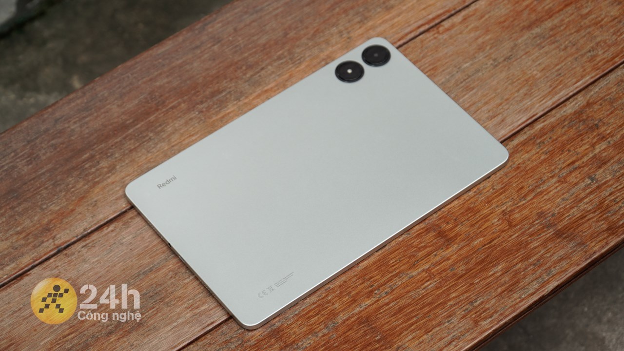 Redmi Pad Pro đi theo phong cách thiết kế tối giản, sang trọng. Redmi Pad Pro đi theo phong cách thiết kế tối giản, sang trọng.