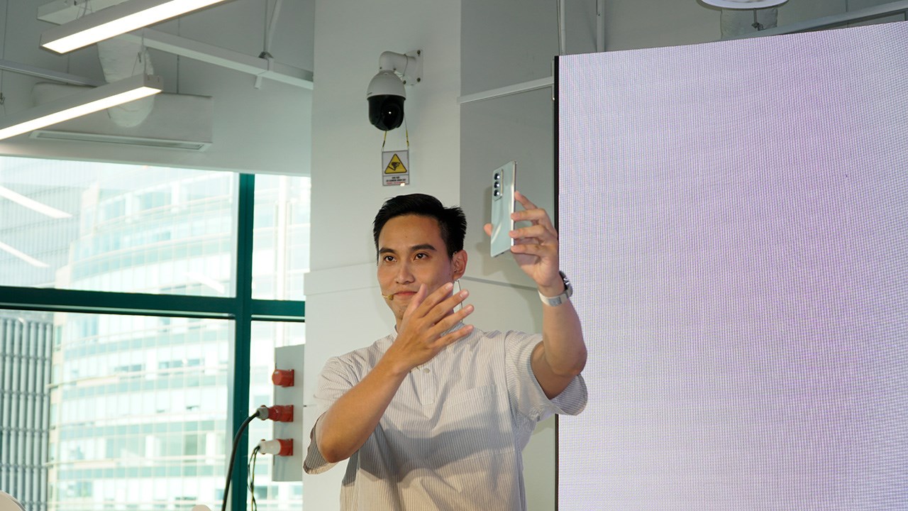 Sự tinh tế trên từng đường nét của OPPO Reno12 Sự tinh tế trên từng đường nét của OPPO Reno12