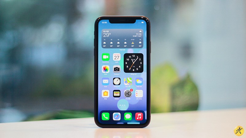 Mua smartphone màn hình AMOLED hay LCD Mua smartphone màn hình AMOLED hay LCD