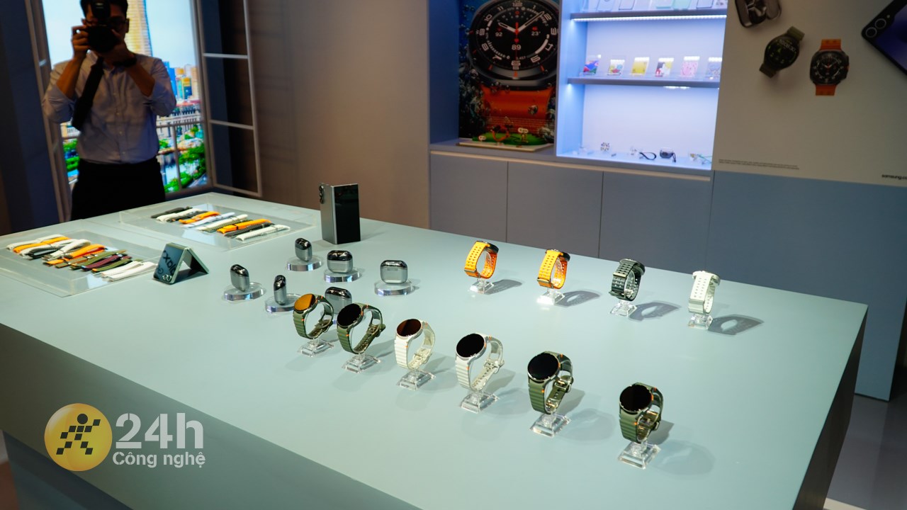 Chiêm ngưỡng thiết kế Galaxy Watch7 và Galaxy Watch Ultra Chiêm ngưỡng thiết kế Galaxy Watch7 và Galaxy Watch Ultra