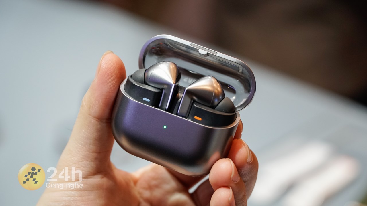 Đặt trước Galaxy Buds 3 | Buds 3 Pro: Nhận ưu đãi đến 1.5 triệu, thời gian có hạn Đặt trước Galaxy Buds 3 | Buds 3 Pro: Nhận ưu đãi đến 1.5 triệu, thời gian có hạn