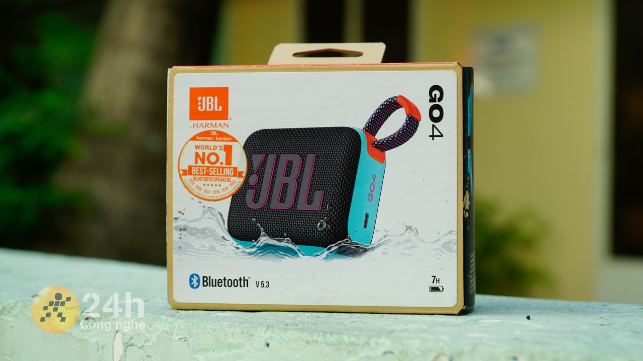 Hộp đựng JBL Go 4 được thiết kế nhỏ gọn và bắt mắt. Hộp đựng JBL Go 4 được thiết kế nhỏ gọn và bắt mắt.