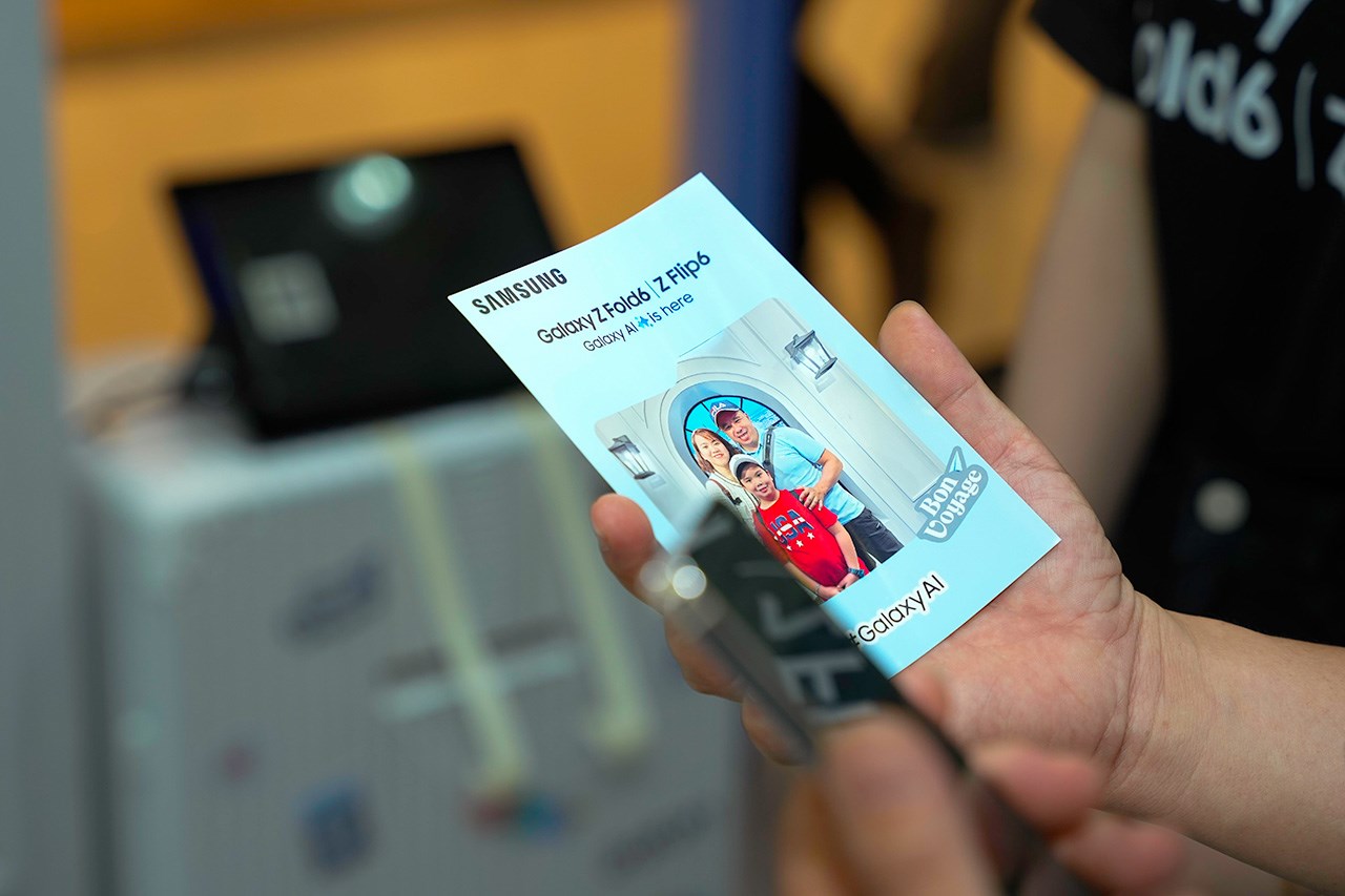 Những điều bất ngờ tại sự kiện trải nghiệm Galaxy Z Fold 6 và Galaxy Z Flip 6 tại TTTM Vạn Hạnh Mall Những điều bất ngờ tại sự kiện trải nghiệm Galaxy Z Fold 6 và Galaxy Z Flip 6 tại TTTM Vạn Hạnh Mall