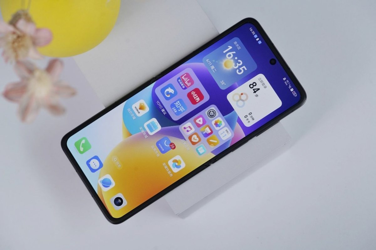 HONOR Magic V Flip có chất lượng hiển thị rất đã ở màn hình chính. Nguồn: Weibo.