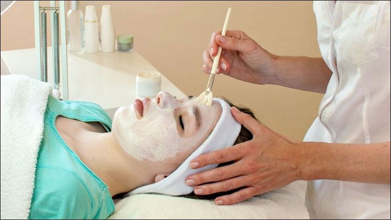 Tăng cường dưỡng ẩm làm giảm kích ứng và ngứa sau khi peel da