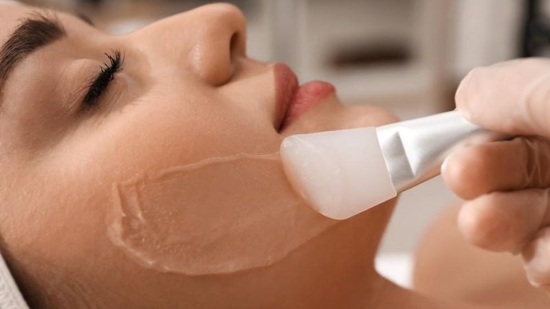 Chăm sóc da đúng cách sau peel giúp da phục hồi nhanh hơn
