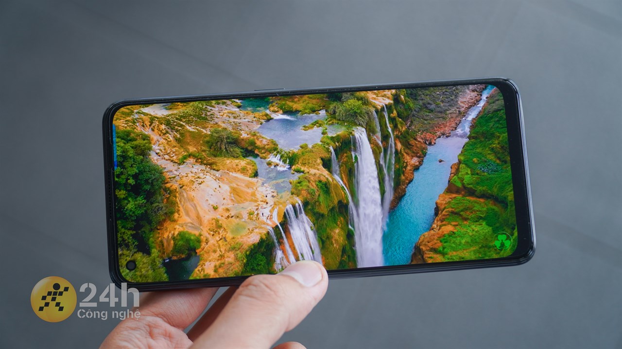 OPPO Reno8 T 4G - chiếc OPPO Reno rẻ nhất Thế Giới Di Động có còn hấp dẫn?