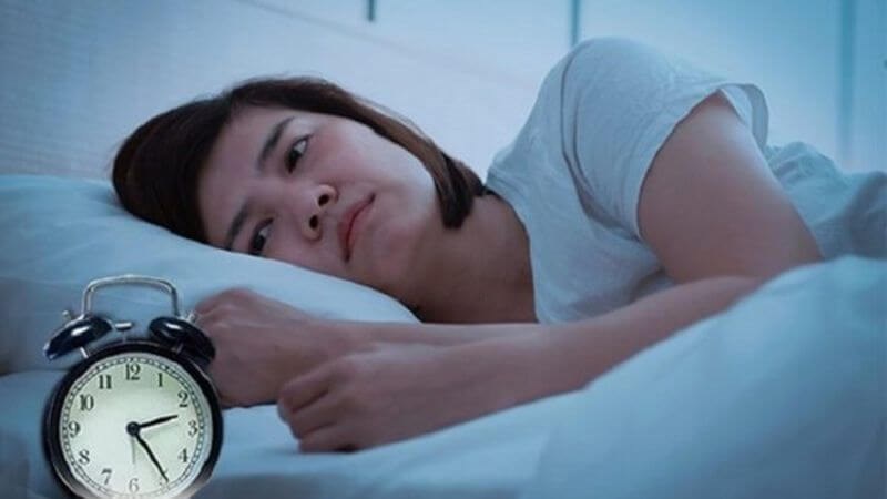 Khó ngủ cũng là một biểu hiện của hồi hộp Khó ngủ cũng là một biểu hiện của hồi hộp