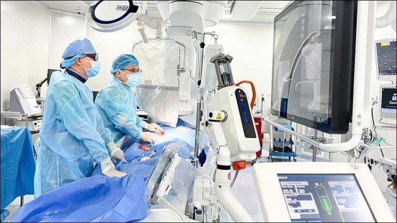 Phẫu thuật nong van động mạch phổi giúp cải thiện lưu lượng máu qua tim