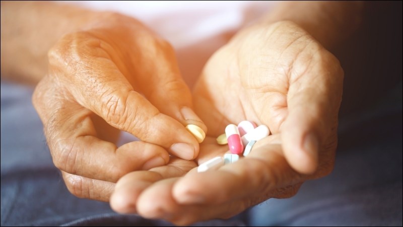 Người bệnh bị cường giáp cần kiểm soát tốt hormone giáp để ngừa mắt lồi Người bệnh bị cường giáp cần kiểm soát tốt hormone giáp để ngừa mắt lồi