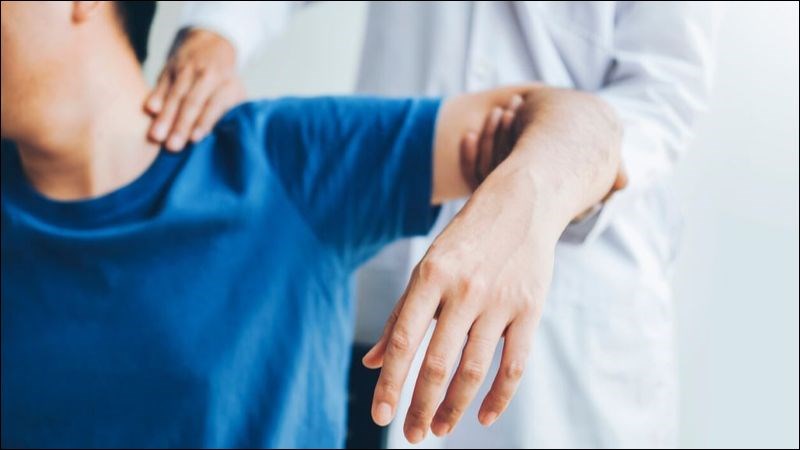 Khám cơ lực giúp bác sĩ đánh giá bất thường thần kinh - cơ trên người bệnh Khám cơ lực giúp bác sĩ đánh giá bất thường thần kinh - cơ trên người bệnh