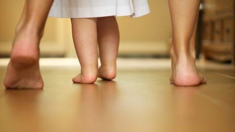 Trẻ chậm biết đi có thể là dấu hiệu của hội chứng Rett Trẻ chậm biết đi có thể là dấu hiệu của hội chứng Rett