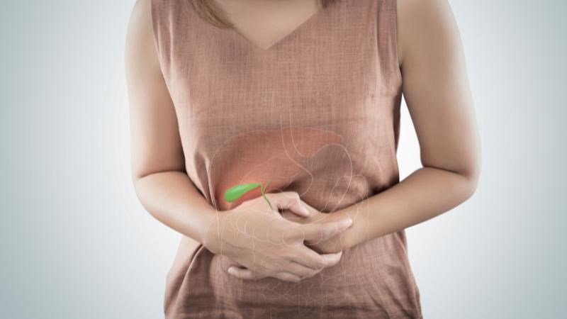 Đau bụng trên bên phải là triệu chứng phổ biến nhất của u cơ tuyến túi mật