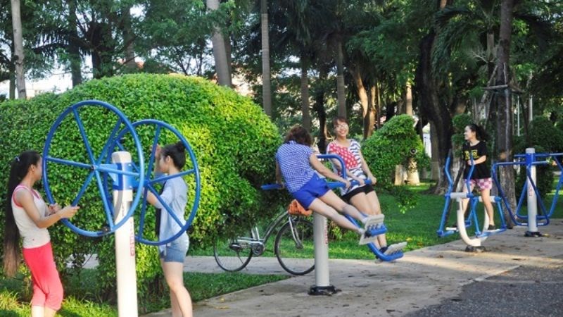 Luyện tập thể dục giúp cơ thể khỏe mạnh hơn Luyện tập thể dục giúp cơ thể khỏe mạnh hơn