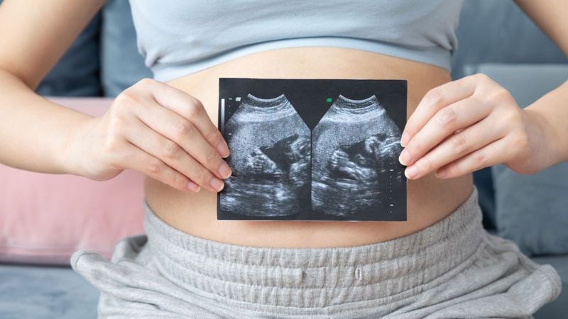 Nguy cơ bị ốm nghén cao hơn khi mang thai đôi