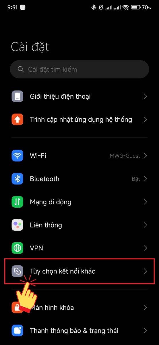 Vào Cài Đặt  (Settings)  Chọn Tùy chọn kết nối khác (Connection & Sharing)