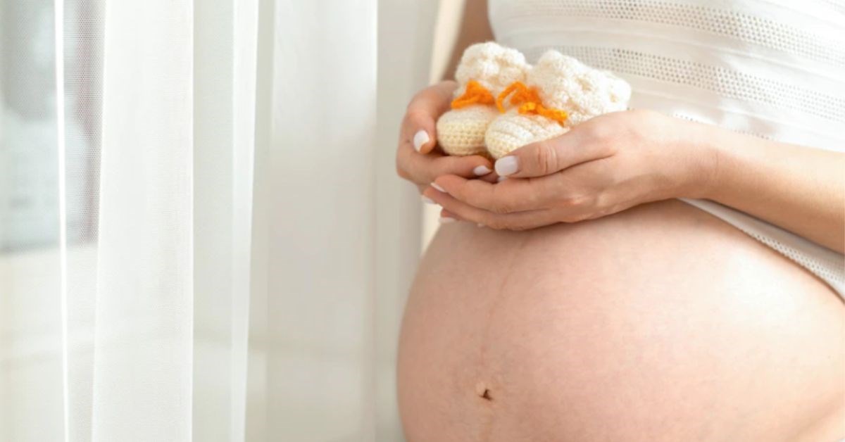Làm sao biết được mình mang thai đôi từ những triệu chứng ban đầu?
