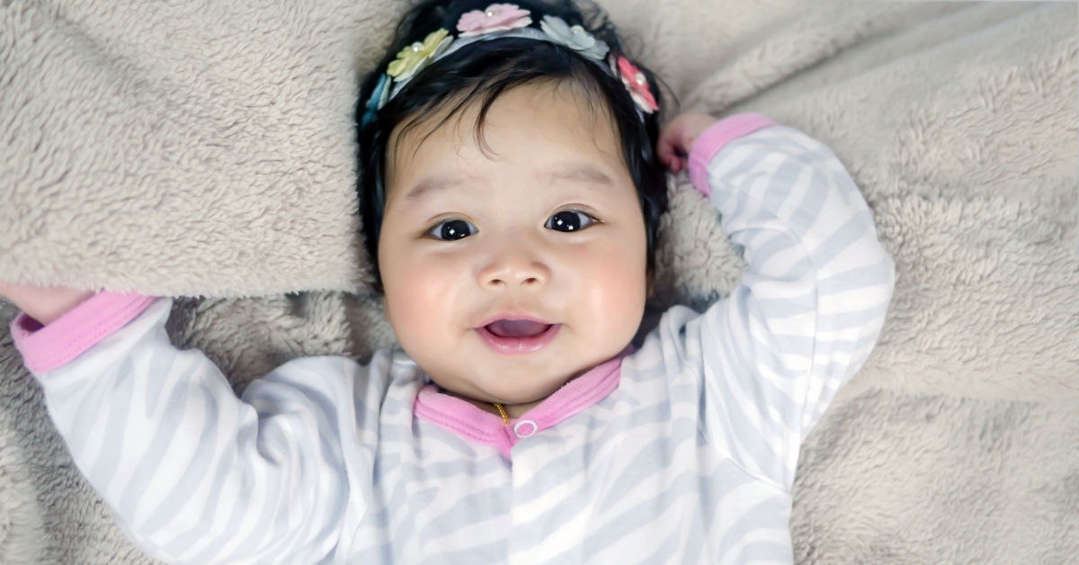 20+ kiểu tóc cho bé gái sơ sinh đáng yêu và ngộ nghĩnh