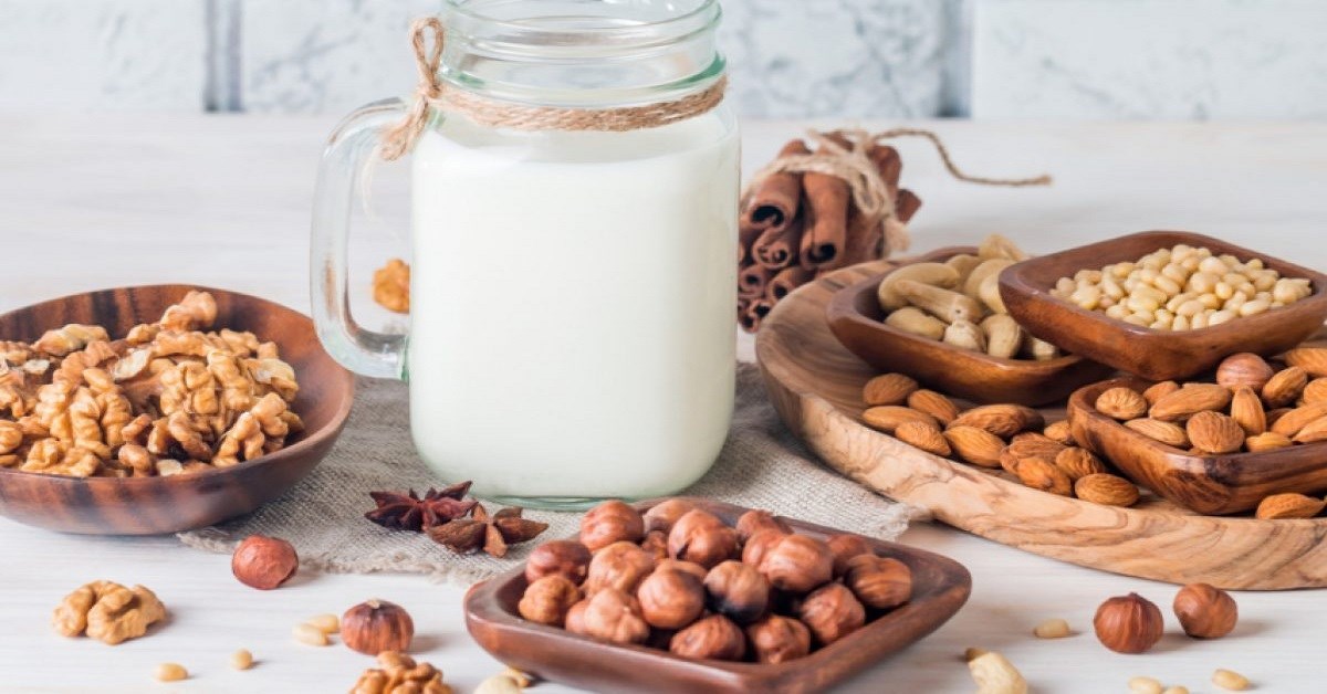 Sự khác biệt giữa sữa hạt sen yến mạch và các loại sữa thực vật khác là gì?