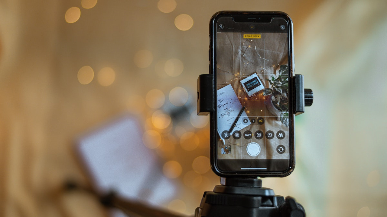 Cách chụp ảnh bằng iPhone từ xa