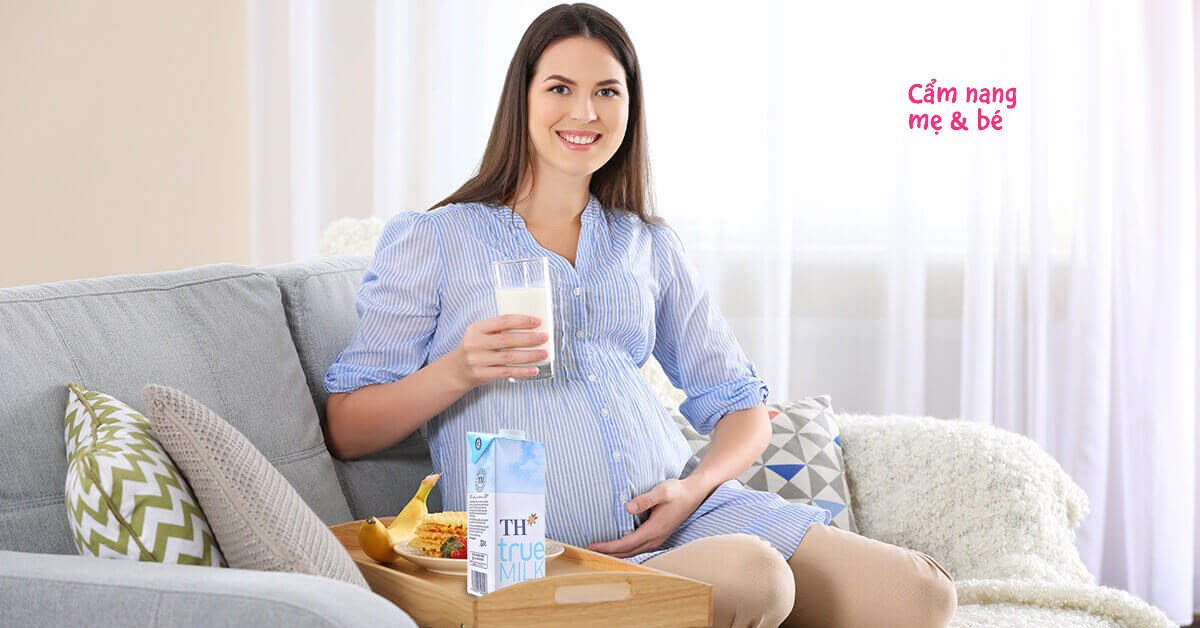 Cách giảm đau bụng khi  bà bầu uống sữa tươi không đường 