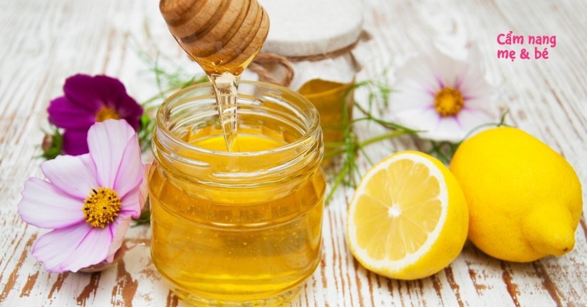 Chi tiết về tác dụng của nước chanh và mật ong cho làn da.
