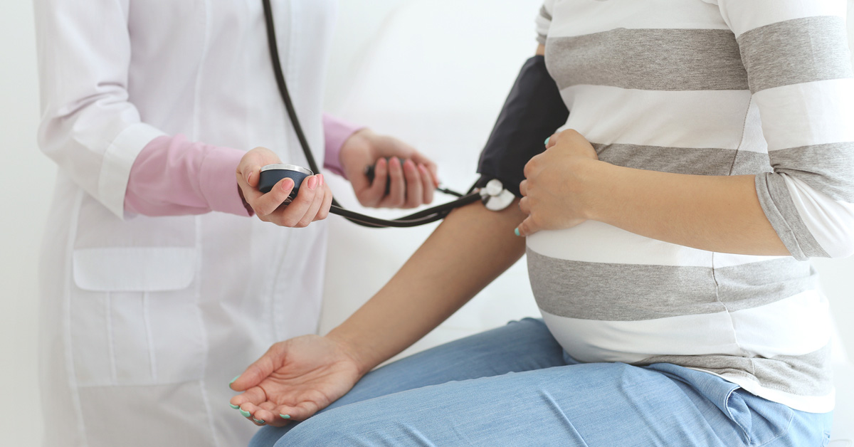 Làm sao mẹ bầu có thể giảm tình trạng tim đập nhanh và khó thở khi mang thai?

