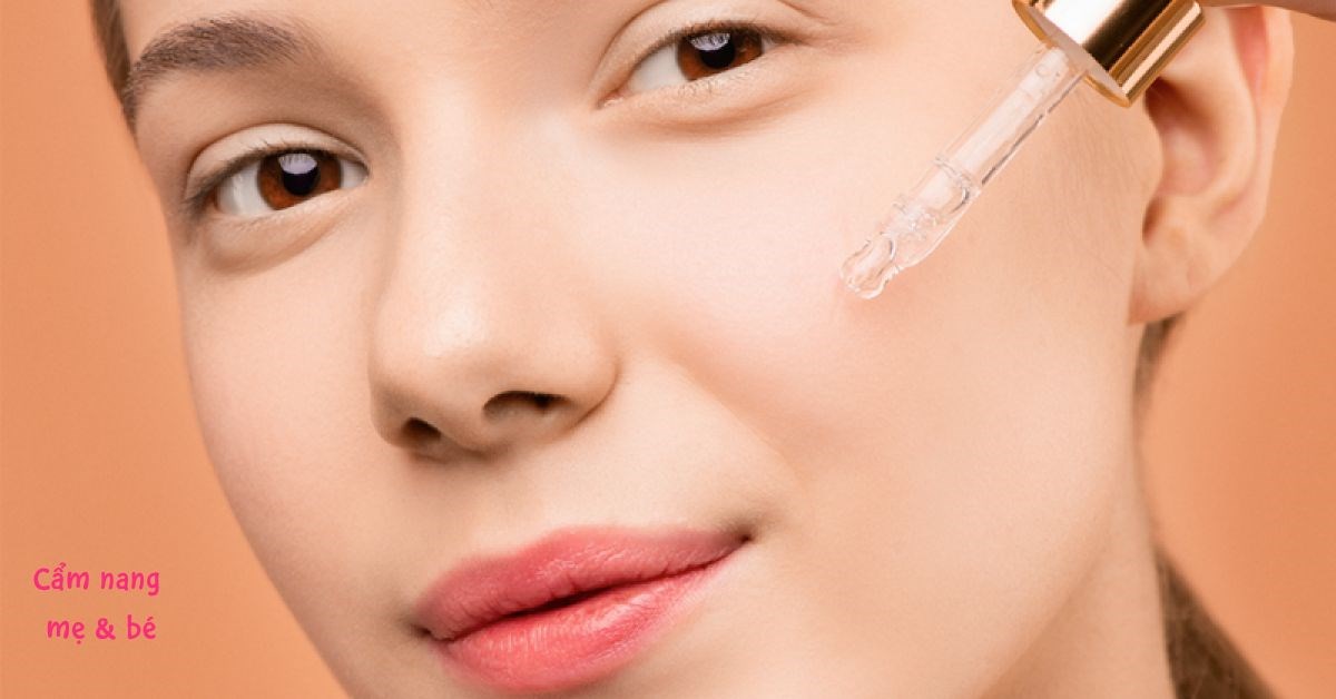 Top 9 serum chứa Niacinamide kiểm soát dầu mụn tốt nhất tháng 10/2022